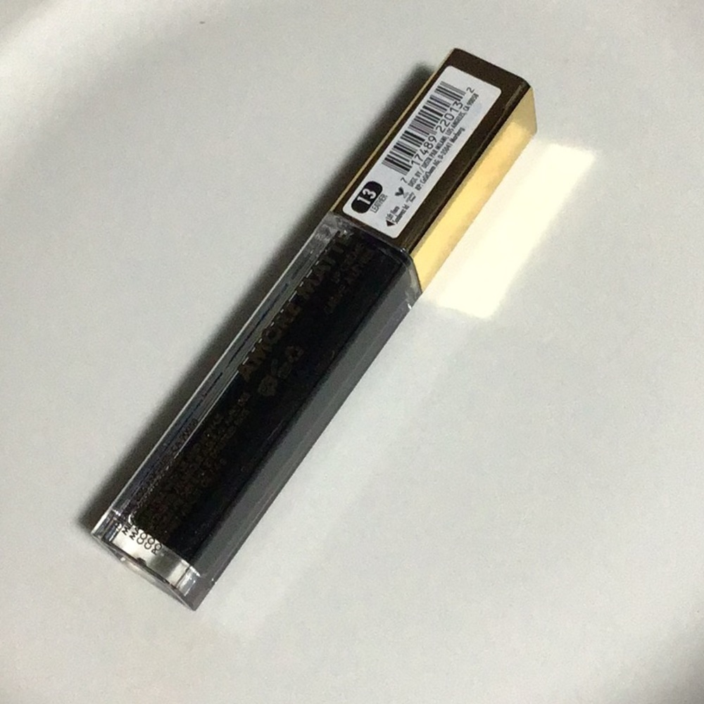 LIMITED EDITION SATIN MATTE LIP CREME LEATHER BLACK GOTH MILANI - Picture 9 of 11